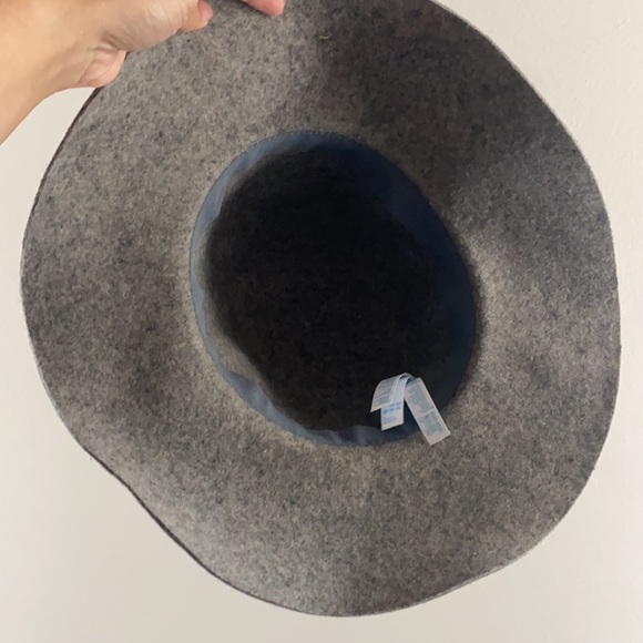 Grey felt hat - Picture 2 of 2